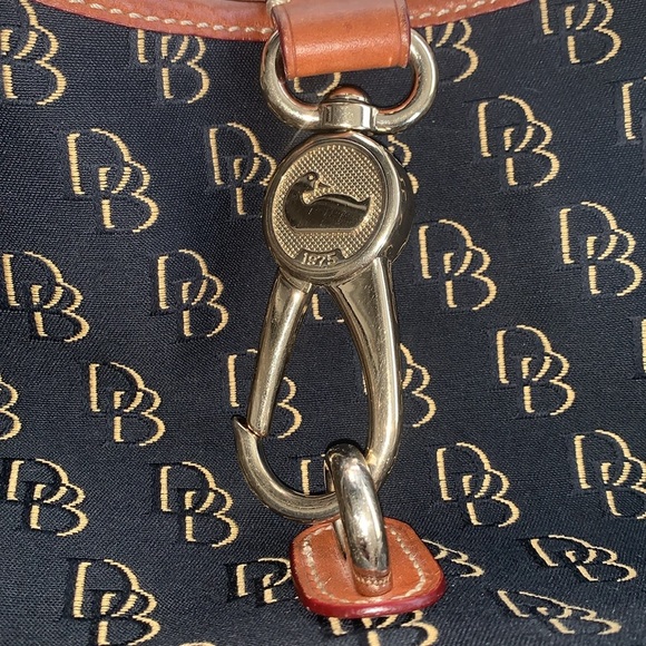 Gently Loved Dooney & Bourke Shoulder Bag - Picture 2 of 14